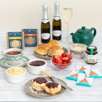 Classic Devon Cream Tea Hamper with Prosecco