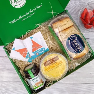 Individual Devon Cream Tea Hamper with devonshire tea and langage farm clotted cream