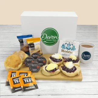 Cornish cream tea hamper